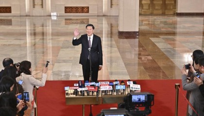 欧博APP下载-“尔滨”冰雪季火到438名儿童走丢？代表委员为体育经济献策